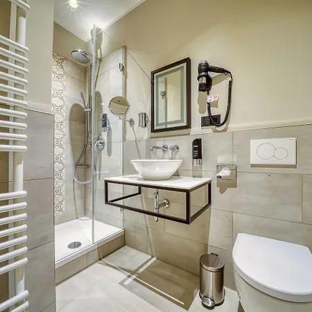 Boutique 115 By Ina 4*